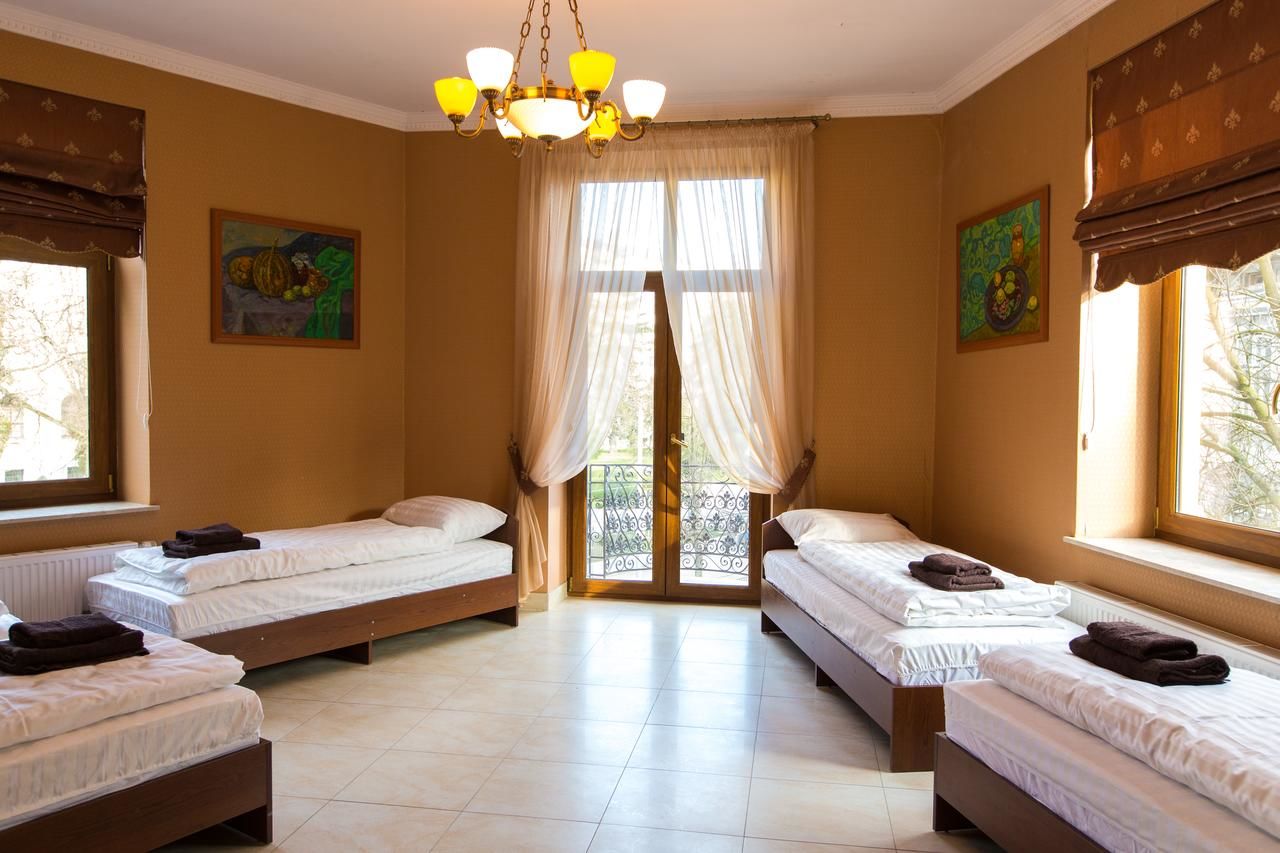Отель 10 Rooms Львов