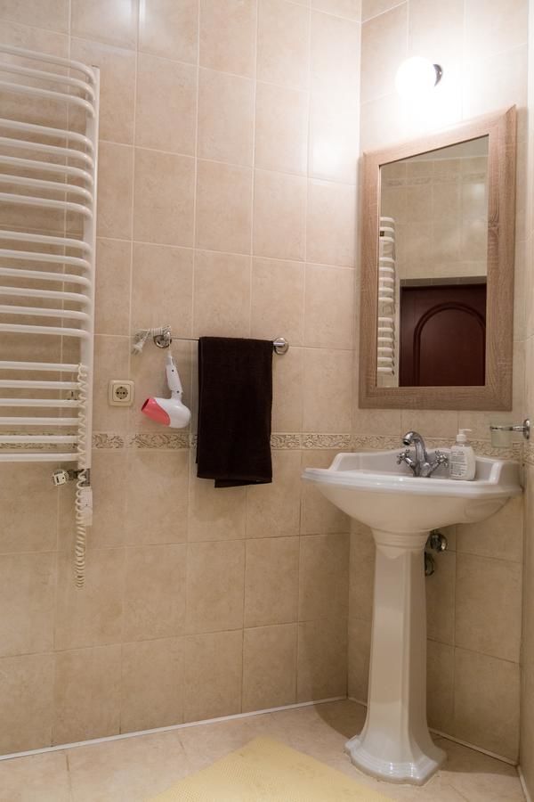 Отель 10 Rooms Львов