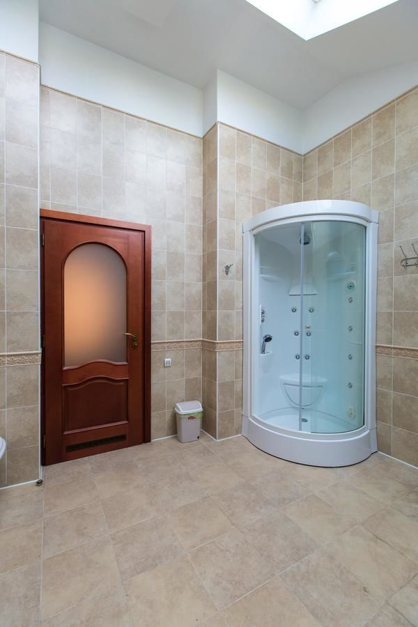 Отель 10 Rooms Львов