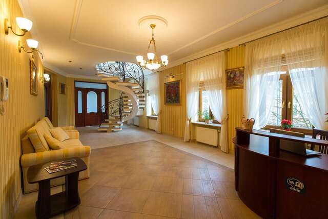 Отель 10 Rooms Львов-3