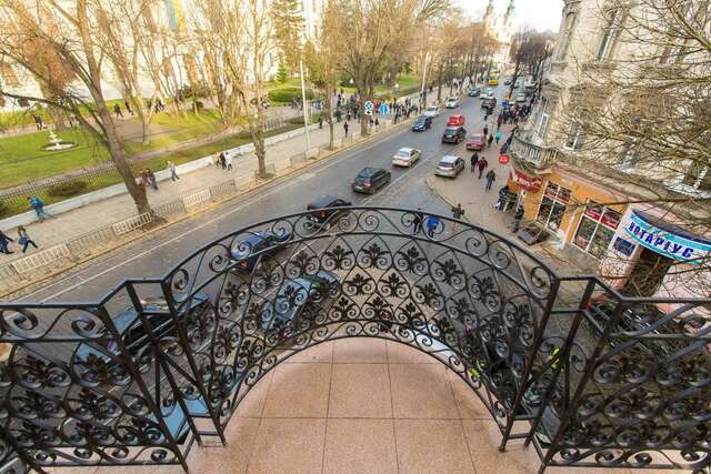 Отель 10 Rooms Львов-13