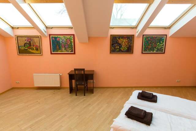 Отель 10 Rooms Львов-31