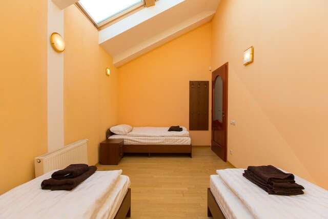 Отель 10 Rooms Львов-36