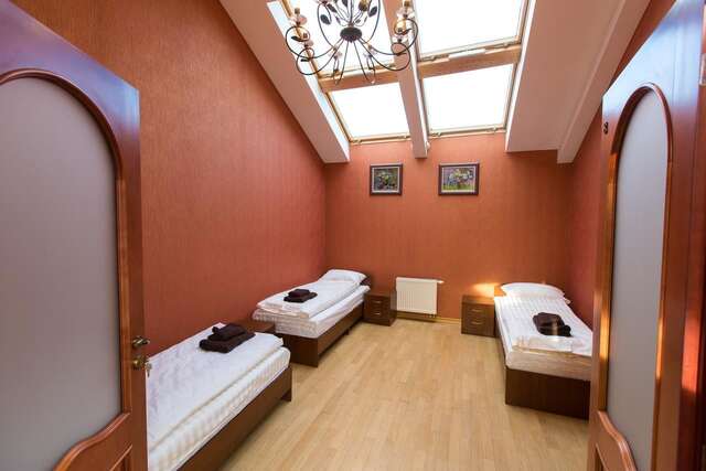 Отель 10 Rooms Львов-38