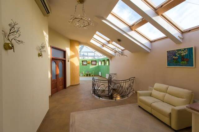 Отель 10 Rooms Львов-9